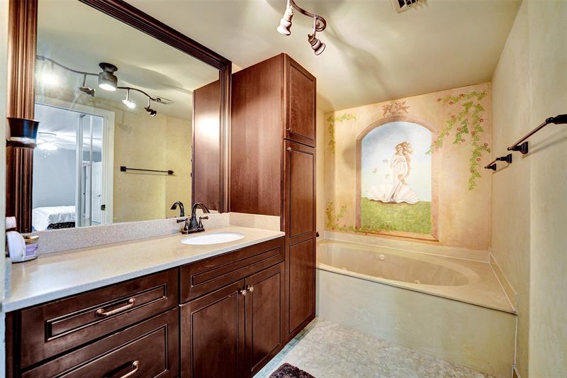Image 40 of 50 For 11884 12th Pl  11884