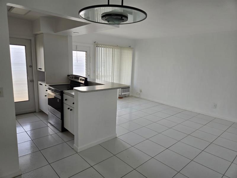 Image 14 of 34 For 2700 135 Street  34