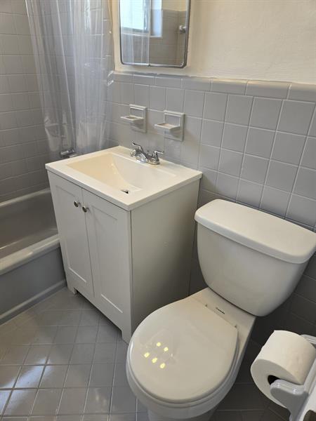 Image 22 of 34 For 2700 135 Street  34