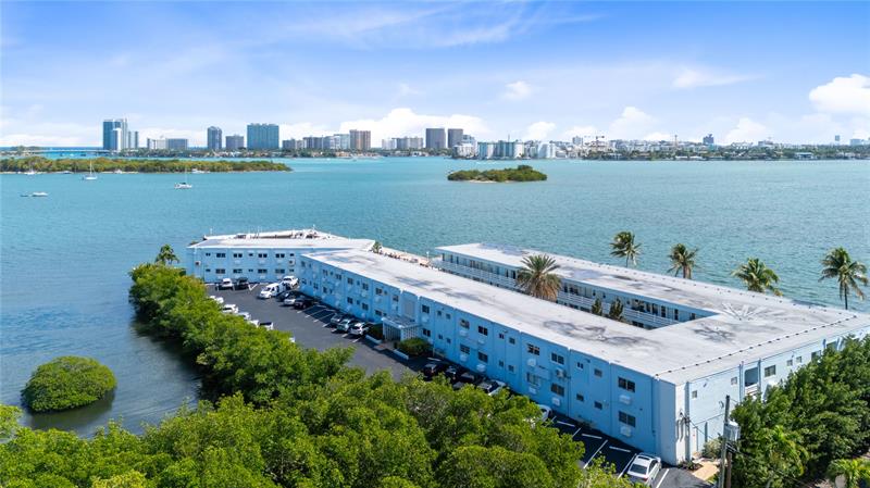 Image 23 of 34 For 2700 135 Street  34