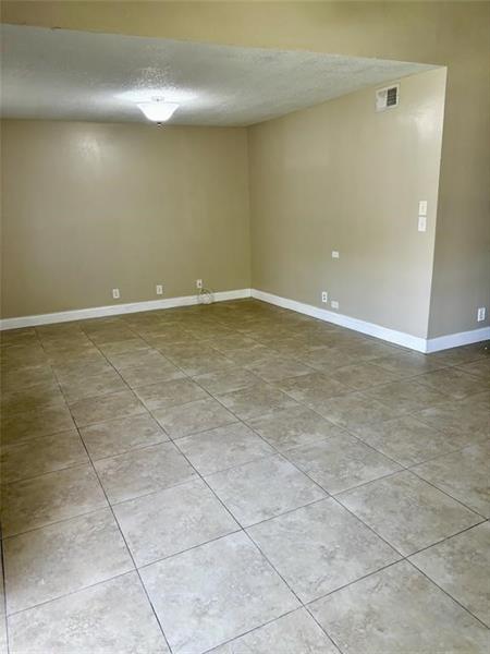 Image 4 of 9 For 11109 37th St