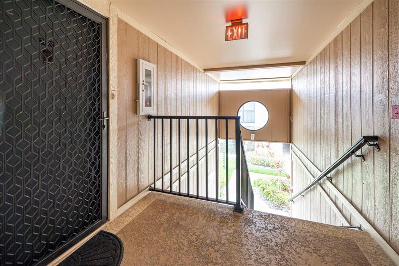 Image 19 of 20 For 7827 Ashmont Cir  208