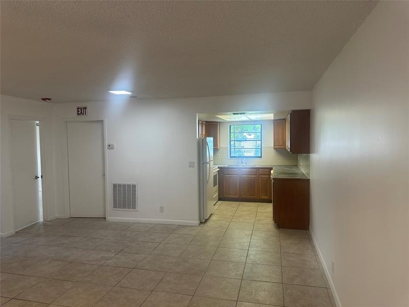 Image 10 of 37 For 8507 Sunset Dr Drive
