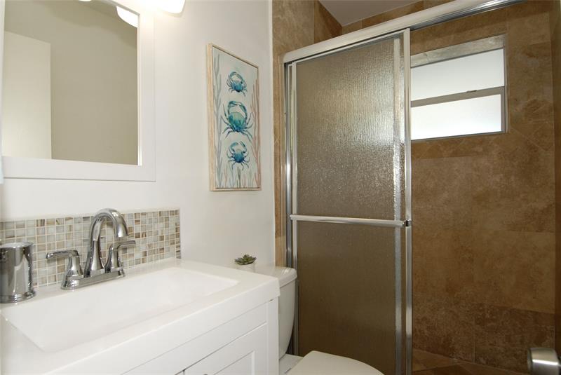 Image 19 of 33 For 21 57th Ct  