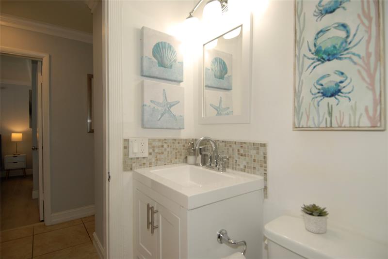 Image 21 of 33 For 21 57th Ct  