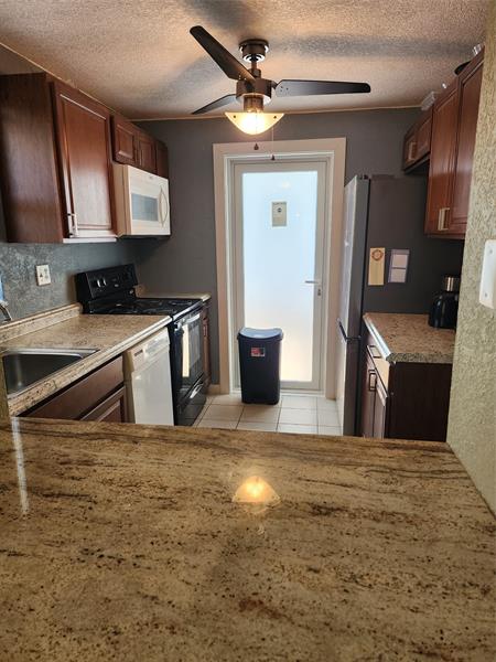 Image 14 of 18 For 1630 Ocean Blvd  415