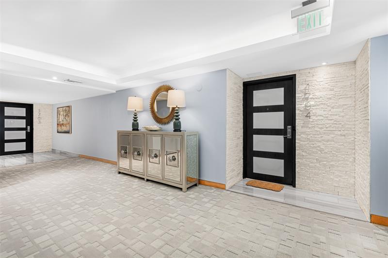 Image 4 of 34 For 777 Bayshore Dr  1704