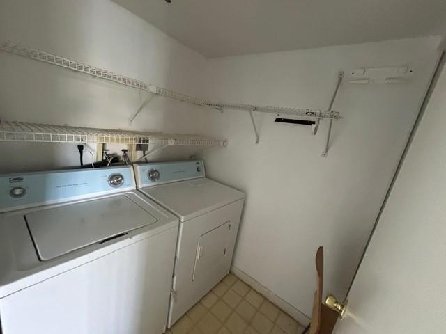 Image 11 of 20 For 14460 Strathmore Ln  102