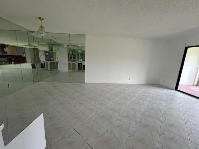 Image 6 of 20 For 14460 Strathmore Ln  102