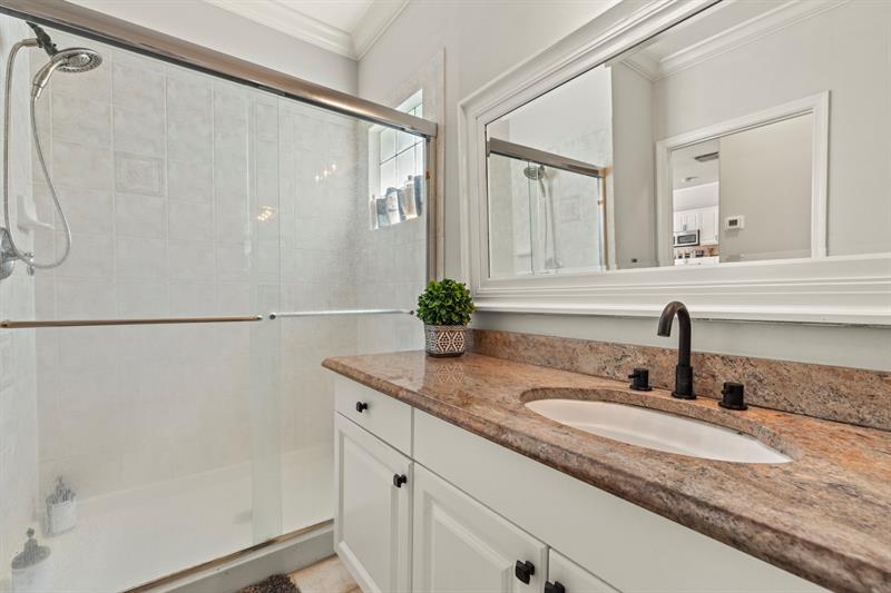 Image 15 of 39 For 6570 Waverly Lane