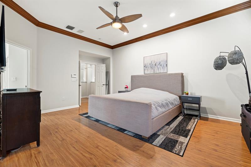 Image 18 of 39 For 6570 Waverly Lane