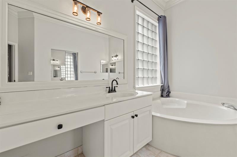Image 22 of 39 For 6570 Waverly Lane