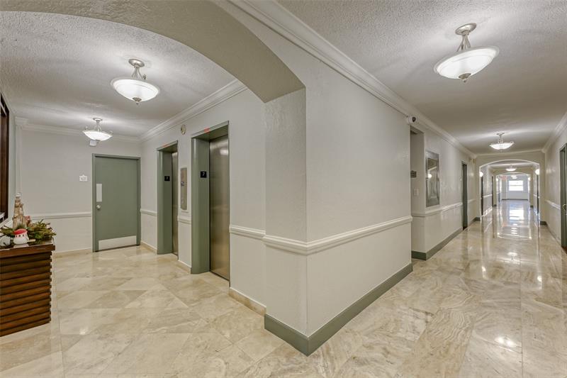 Image 37 of 42 For 2900 30th St  7d