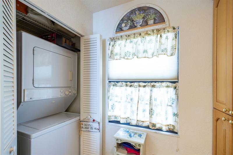 Image 17 of 32 For 3100 48th St  609