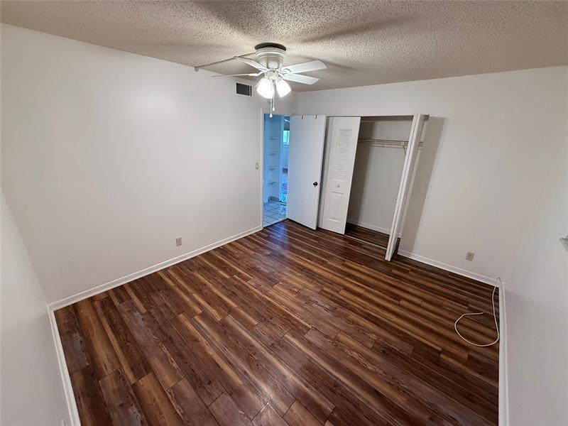 Image 12 of 14 For 410 68th Ave  420
