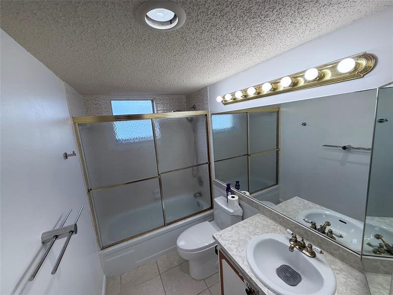 Image 9 of 14 For 410 68th Ave  420