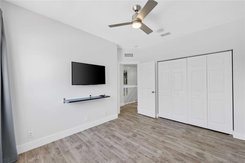 Image 27 of 44 For 4010 Key Lime Blvd