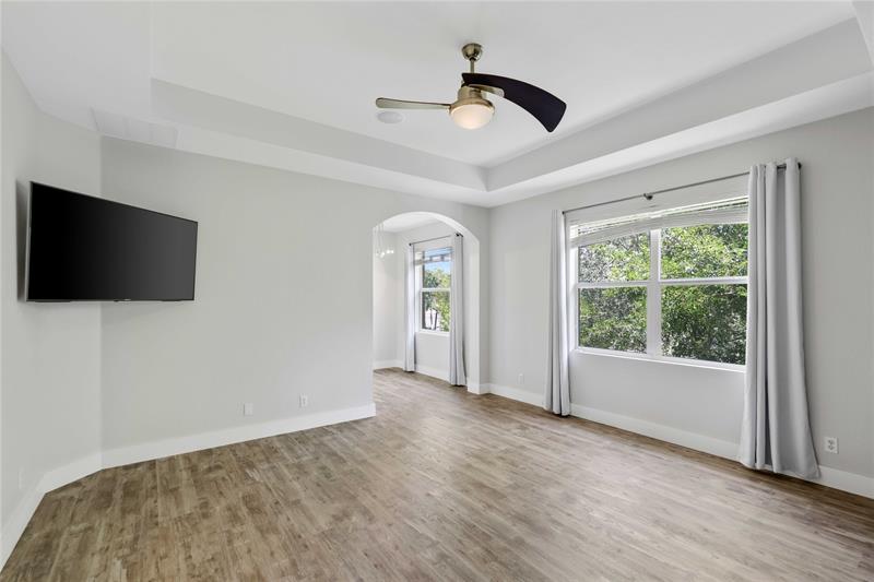 Image 30 of 44 For 4010 Key Lime Blvd