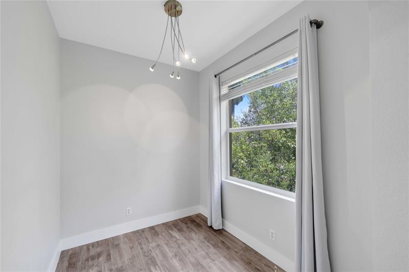 Image 31 of 44 For 4010 Key Lime Blvd