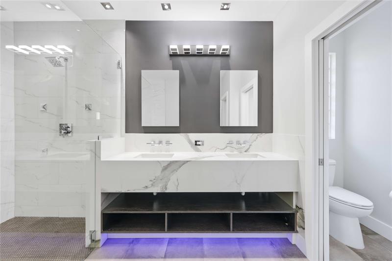 Image 33 of 44 For 4010 Key Lime Blvd
