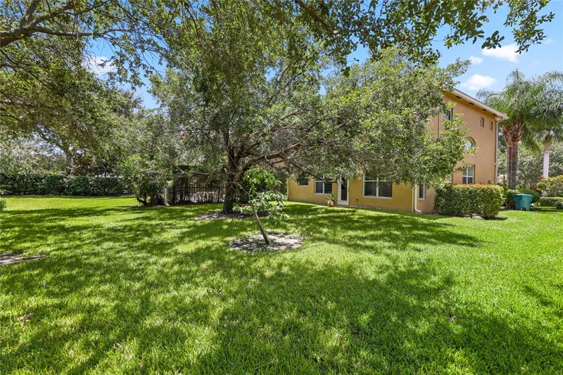 Image 35 of 44 For 4010 Key Lime Blvd