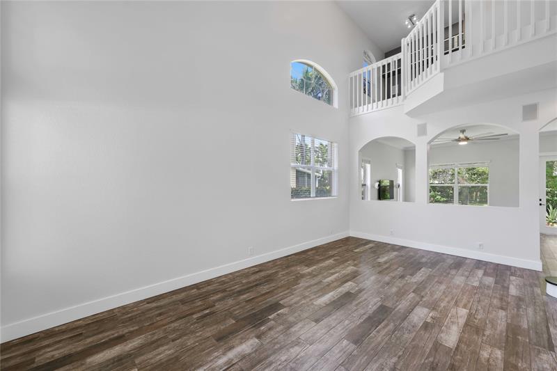 Image 5 of 44 For 4010 Key Lime Blvd