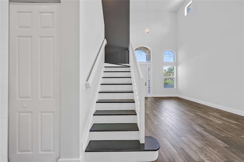 Image 8 of 44 For 4010 Key Lime Blvd