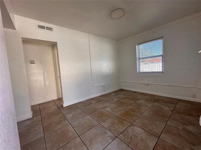 Image 14 of 16 For 728 6th St  B