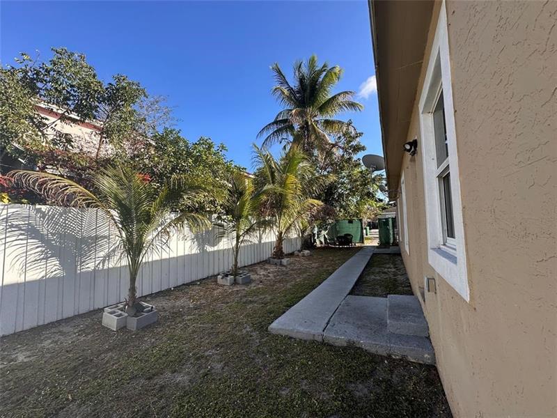 Image 16 of 16 For 728 6th St  B