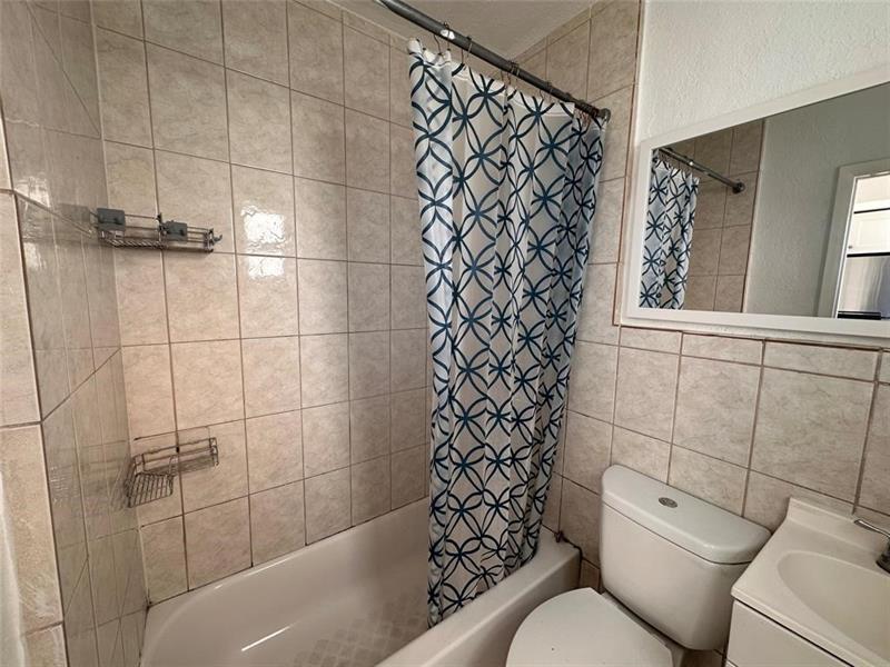 Image 8 of 16 For 728 6th St  B