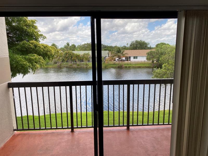 Image 4 of 23 For 9971 Nob Hill Lane  9971