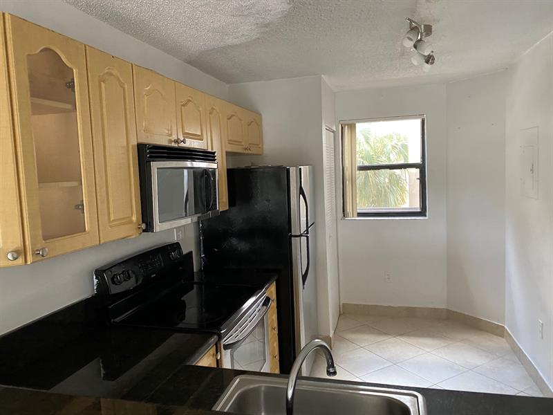Image 6 of 23 For 9971 Nob Hill Lane  9971