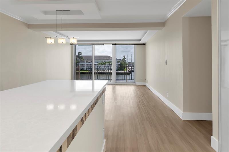 Image 11 of 54 For 3233 32nd Ave  204