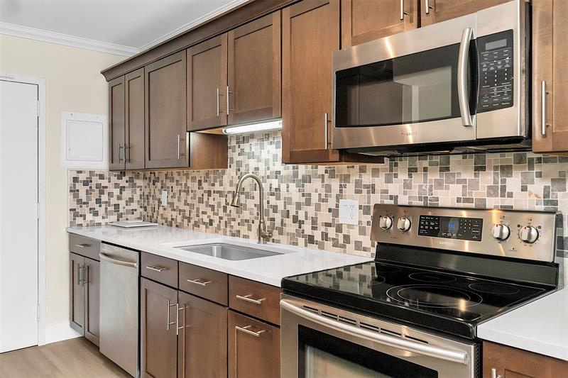 Image 13 of 54 For 3233 32nd Ave  204