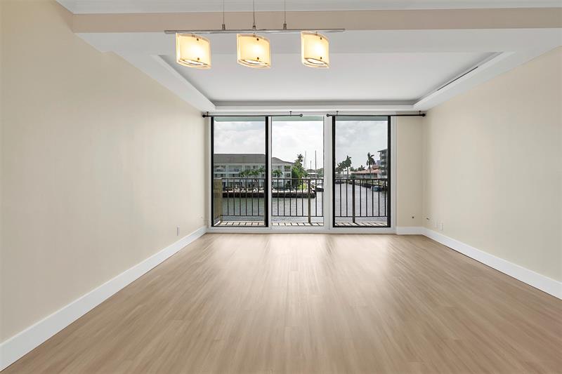 Image 15 of 54 For 3233 32nd Ave  204