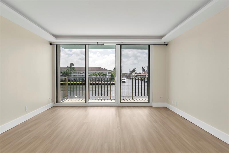 Image 17 of 54 For 3233 32nd Ave  204