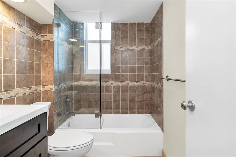 Image 25 of 54 For 3233 32nd Ave  204