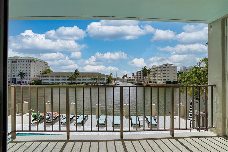 Image 36 of 54 For 3233 32nd Ave  204