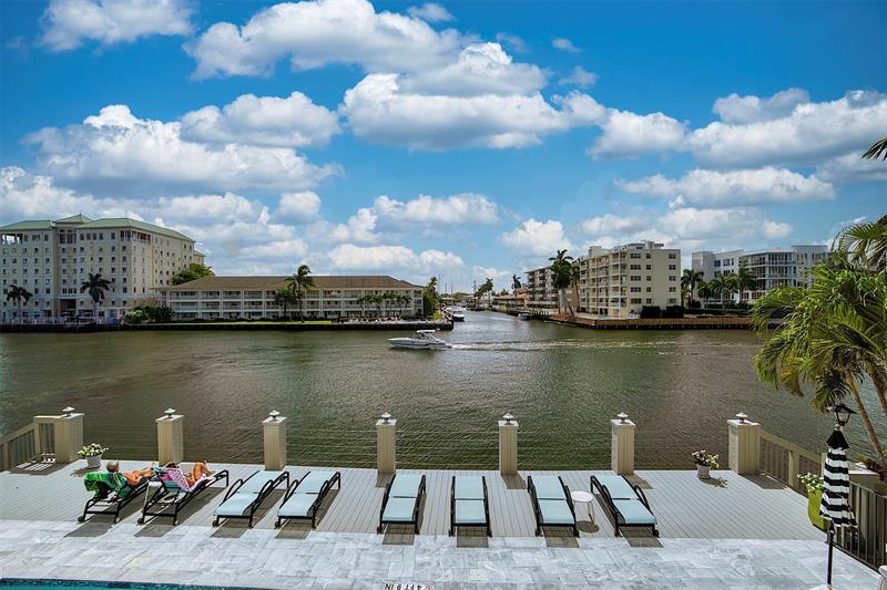 Image 38 of 54 For 3233 32nd Ave  204