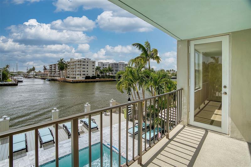 Image 40 of 54 For 3233 32nd Ave  204