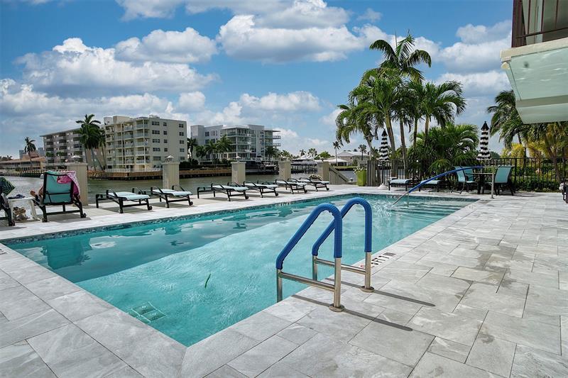 Image 43 of 54 For 3233 32nd Ave  204