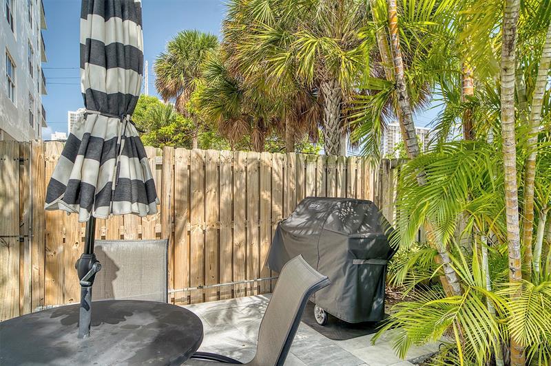 Image 46 of 54 For 3233 32nd Ave  204