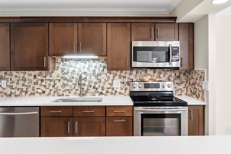 Image 6 of 54 For 3233 32nd Ave  204