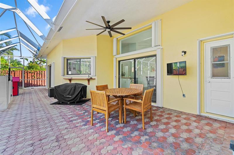 Image 28 of 44 For 10531 159th Ct