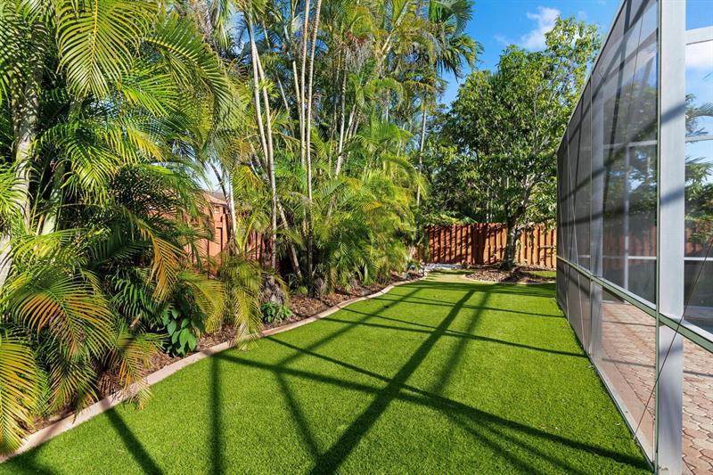 Image 33 of 44 For 10531 159th Ct