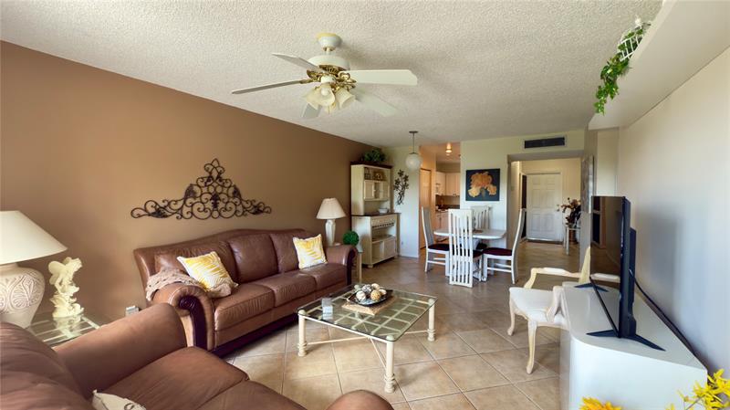 Image 16 of 34 For 7708 Margate Blvd  C 3-7