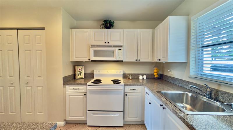 Image 7 of 34 For 7708 Margate Blvd  C 3-7