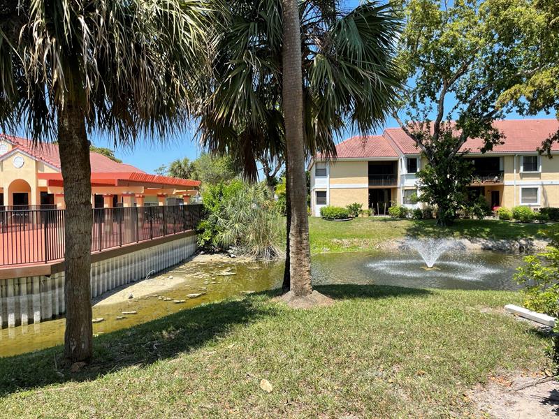 Image 45 of 49 For 5741 Riverside Dr  101-a