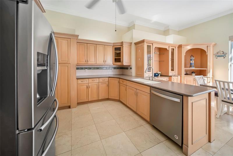 Image 18 of 61 For 7305 Elyse Circle