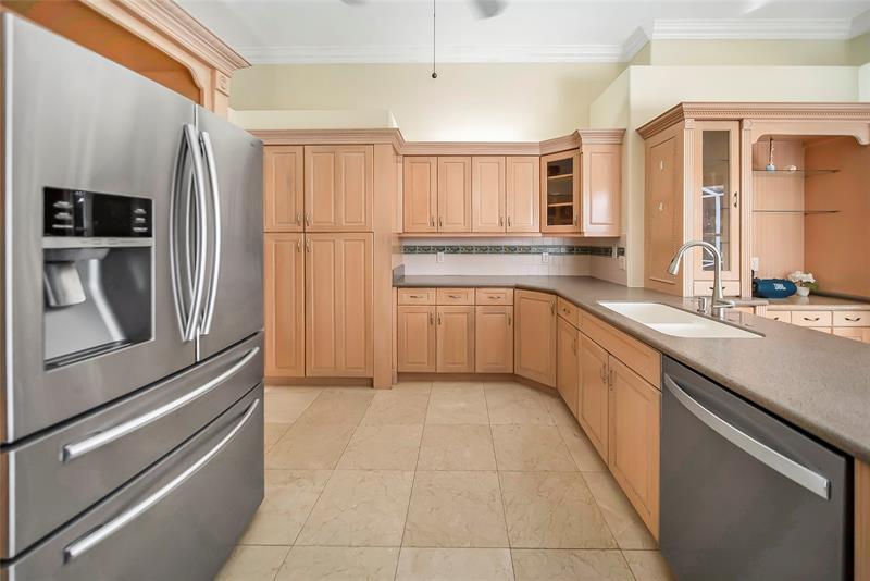 Image 19 of 61 For 7305 Elyse Circle